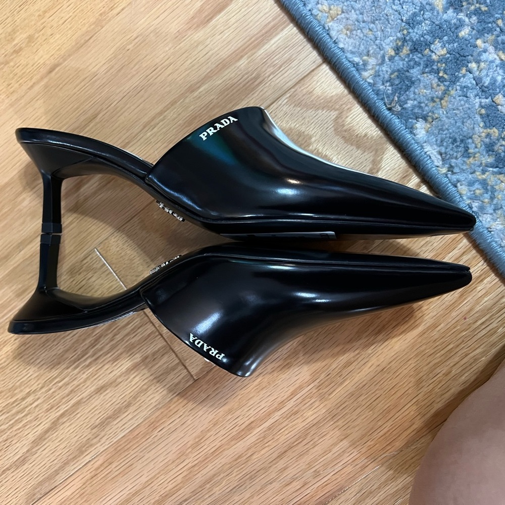 NEW Prada Logo Pointed Toe Mules in Black - Picture 6 of 11